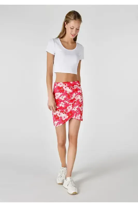 Ayollar uchun mini gulli ko'p rangli yubka - COLIN’S