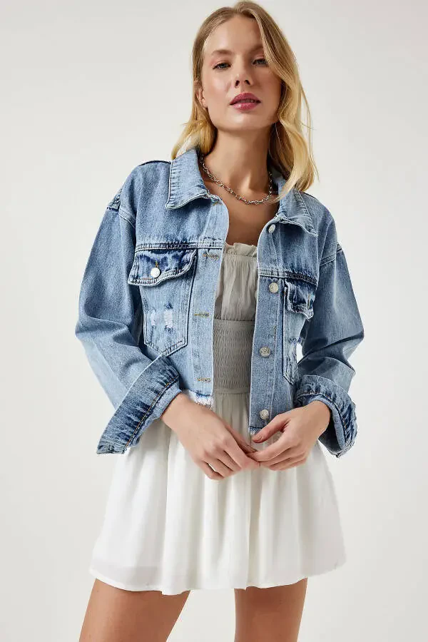 Ayollar uchun ochiq ko'k rangli püsküllü denim crop kurtka RV00159 - 3