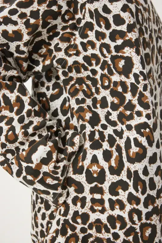 Ayollar uchun oq jigarrang leopard naqshli kapshonli zig'ir trençkot SA00032 - 7