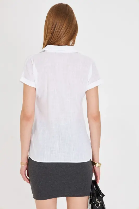 Ayollar uchun oq qisqa yengli paxta ko'ylak ARM-24Y001038 - 5