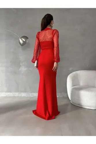 Ayollar uchun qizil baliqchi yoqali tul detalli yirtmaçli katta o'lchamli maxi kechki libos - 5