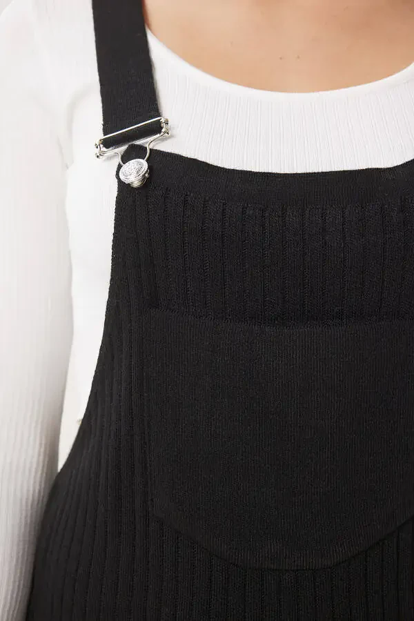 Ayollar uchun qora keng cho'ntakli triko salopet CI00112 - 5