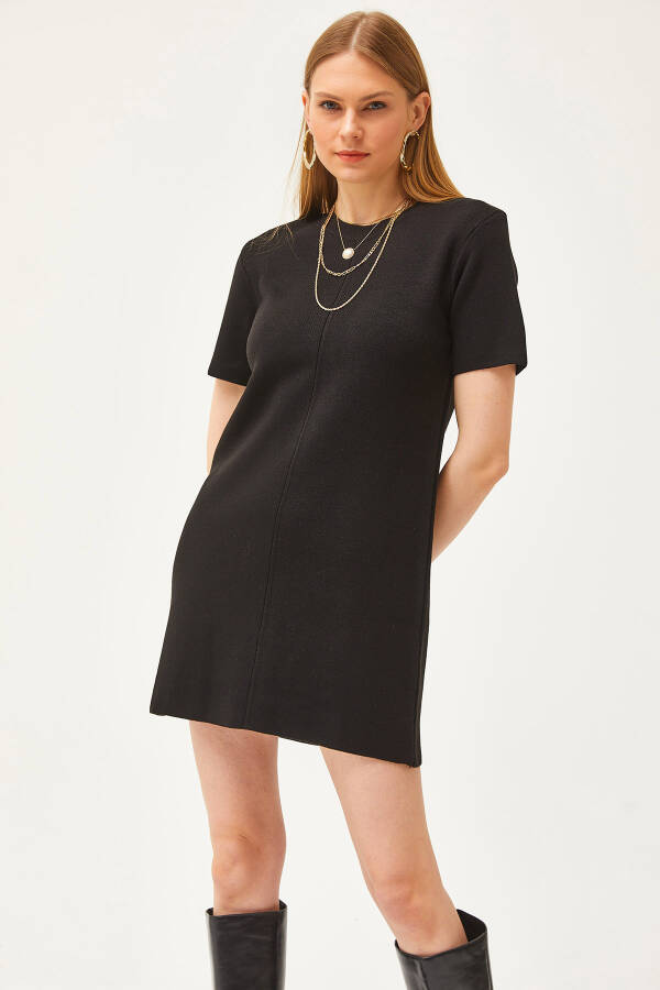 Ayollar uchun qora rangli bisiklet bo'yinli mini triko libos ELB-19002058 - 5