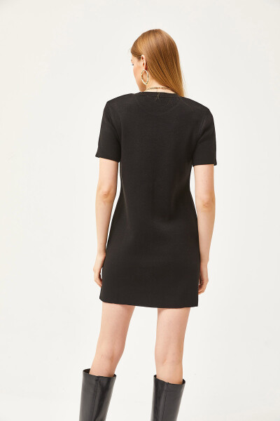 Ayollar uchun qora rangli bisiklet bo'yinli mini triko libos ELB-19002058 - 6