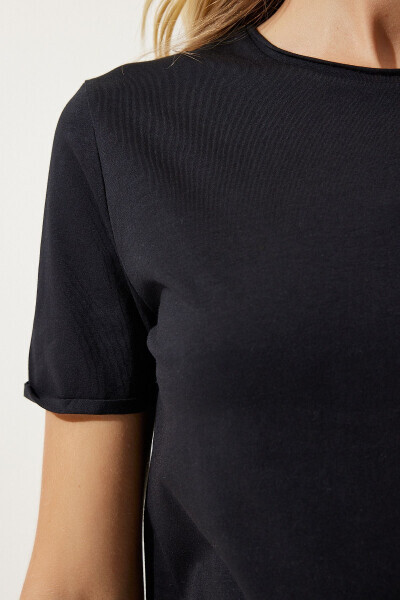 Ayollar uchun qora rangli bisiklet yoqa basic trikotaj futbolkasi UB00229 - 4