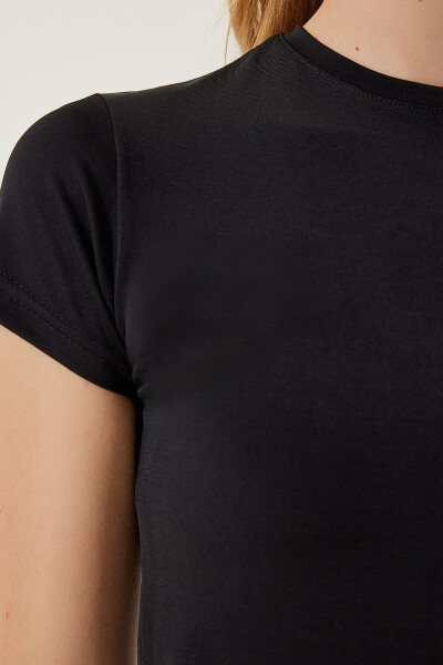 Ayollar uchun qora rangli bisiklet yoqali Basic Sandy futbolkasi EN00611 - 5