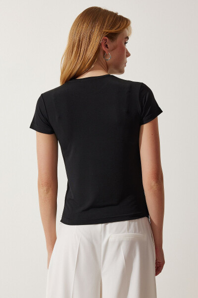 Ayollar uchun qora rangli bisiklet yoqali Basic Sandy futbolkasi EN00611 - 6