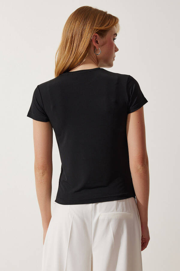 Ayollar uchun qora rangli bisiklet yoqali Basic Sandy futbolkasi EN00611 - 6