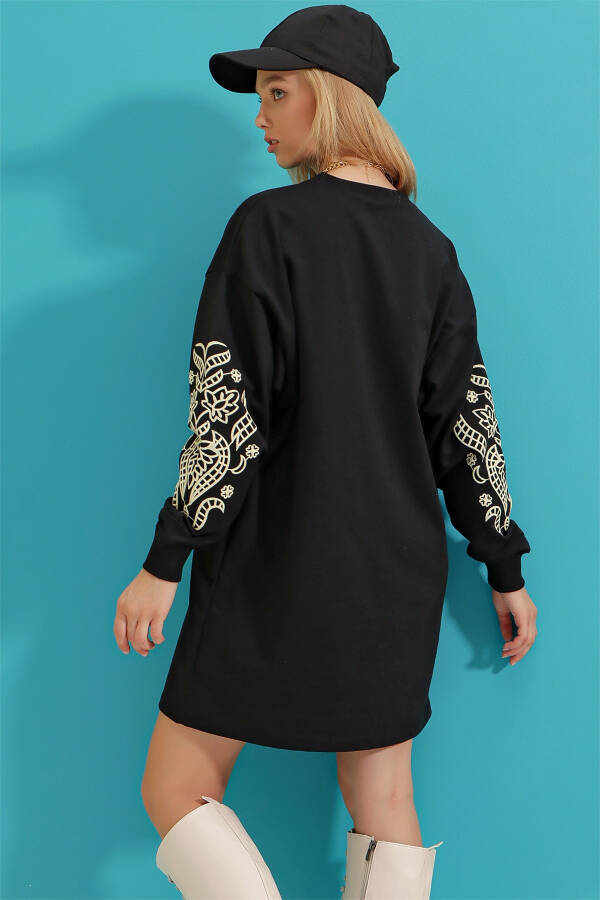 Ayollar uchun qora tikilgan yengli bosma sport libos ALC-X3095 - 6