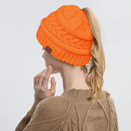 Ayollar uchun Rosoz 1 va 2 ta Ponytail Beanie to'plami, Qishki Issiq Beanie dumi Yumshoq cho'zilgan kabel naqshli tartibsiz baland to'plamli shapka - 4