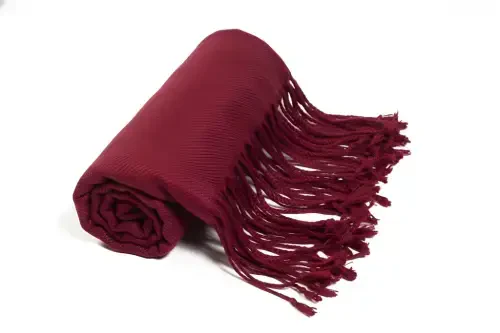 Ayollar uchun sharob rangli qattiq sharflar. Moda, iliq bo'yin, ayollar qishki sharflari. PasModazoneina ipak sharf, ayollar uchun Oussum tomonidan ishlab chiqarilgan. - 3