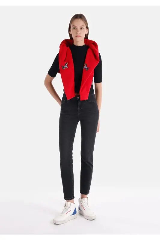 Ayollar uchun Slim Fit, Oddiy Bel, To'g'ri Oyoqli Jinsi Shimlar - COLIN'S