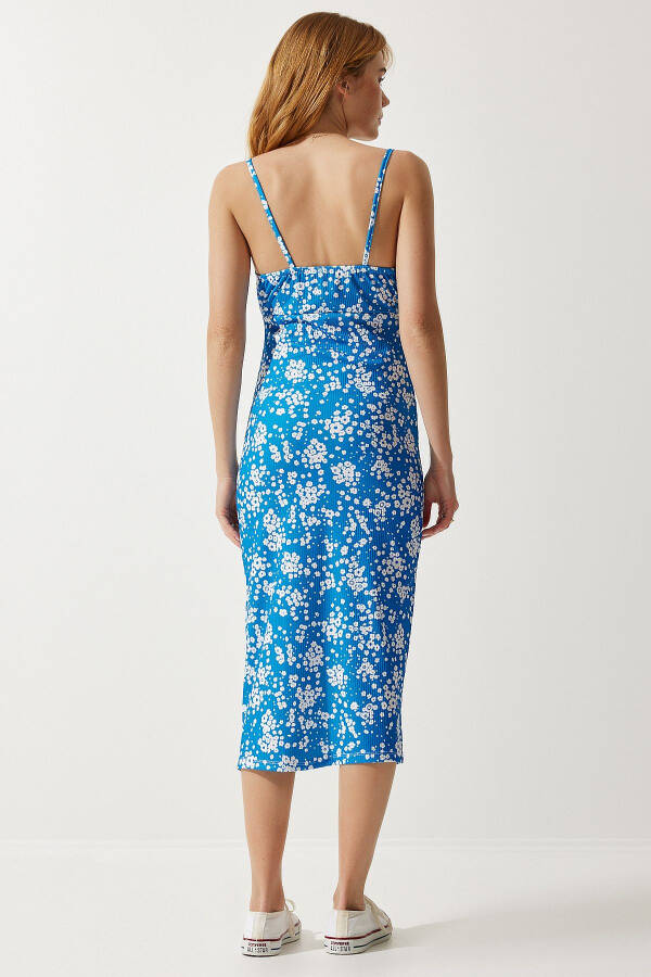 Ayollar uchun to'q ko'k gulli yozgi trikotaj libos CI00029 - 5