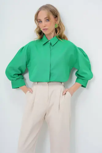 Ayollar uchun yashil balon ko'ylakli yashirin tugmali oddiy poplin ko'ylak ALC-X9654 - 7