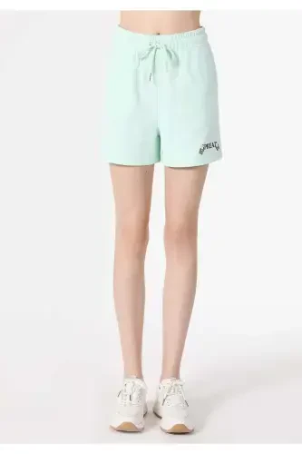 Ayollar uchun yashil, o'rta bel, oddiy o'lchamli shortik - 4