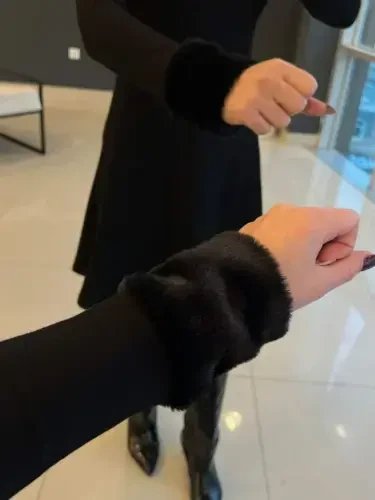 Ayollar uzun qollari mo'ynali yoqali fermuarli qisqa viskon ikki ipli ko'ylak - 4