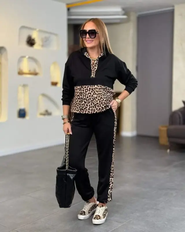 Ayollar uzun qolli leopard detalli svitshot va yon tomoni leopard chiziqli detalli shimlar ikkilik to'plami - 2