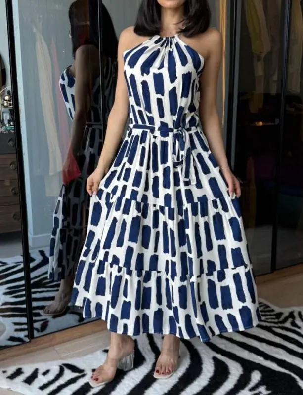 Ayollar viskoza matosidan ipdan osilgan halter bo'yinli cho'ntakli midi bo'yli ko'ylak - 3