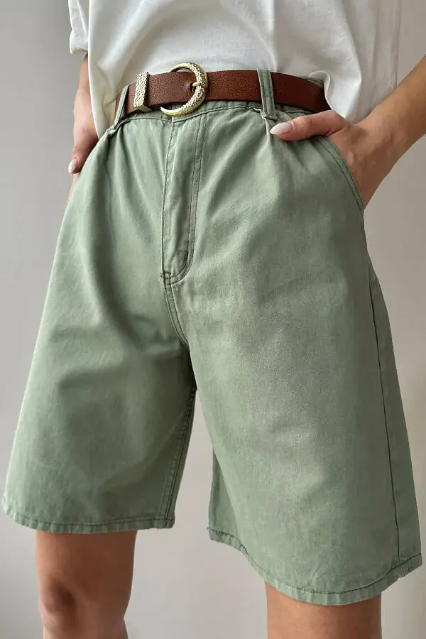 Ayollar yashil baland belli keng oyoqli Bermuda denim shorti - 2