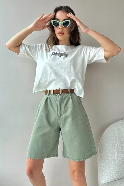 Ayollar yashil baland belli keng oyoqli Bermuda denim shorti - 4