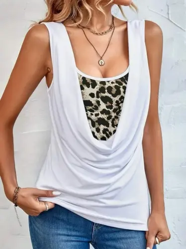 Ayollar yengsiz dekolte leopard detalli bluzkasi - BÜYÜKBEDENIZ (1)