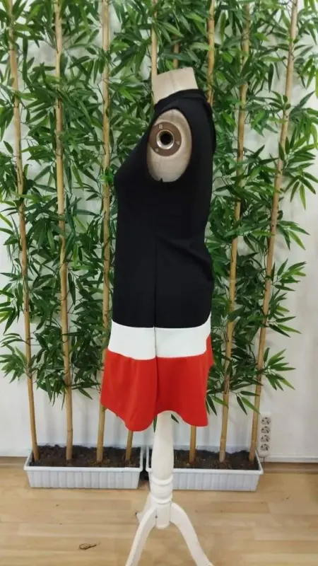 Ayollar yengsiz yarim balıkchi yoqali chiziqli detallashgan import krep ko'ylak - 7