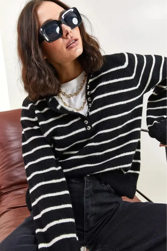 Ayollar yoqasi tugmachali baliqchi yoqali chiziqli trikotaj kozasi - Qora - 4