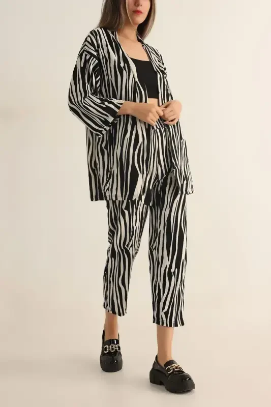 Ayollar Zebra naqshli kimono tepa va pastki to'plami - Zebra naqshli - 3