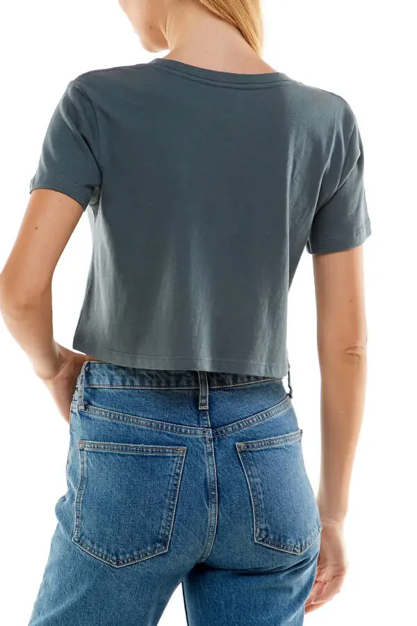 Ayollarning Boxy Crop Top yumaloq bo'yinli qisqa yengli kundalik 100% paxta kesilgan futbolkasi, to'q kulrang, o'rta - 6