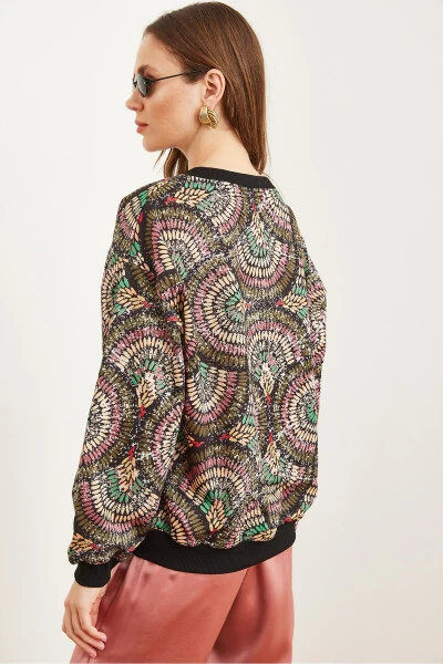 Ayollarning Geometrik Qora Basic Yumshoq To'qimali Keng Sweatshirt SWT-19000457 - 4