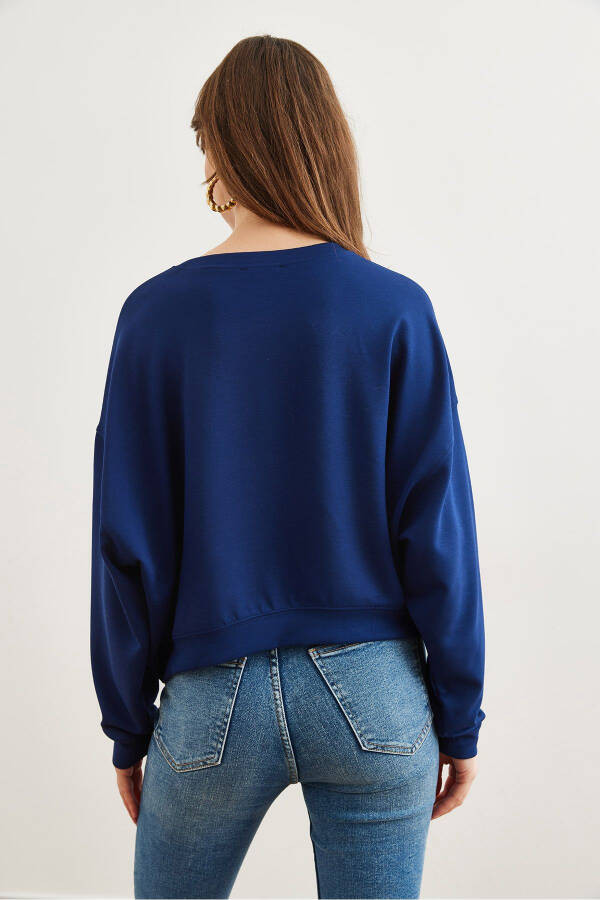Ayollarning Moda Tushlarida Qiymatiyuqori Oversize Dökülü Sweatshirt SWT-19000713 - 15