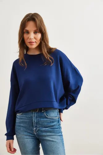 Ayollarning Moda Tushlarida Qiymatiyuqori Oversize Dökülü Sweatshirt SWT-19000713 - OLALOOK (1)