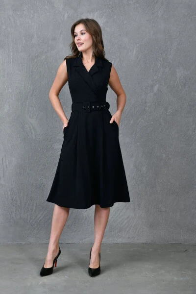 Ayolning kruvaze ko'ylagi yoqasi kamarlangan, detallangan, keng kesimli midi uzunlikdagi qora kechki libosi 012 - 5