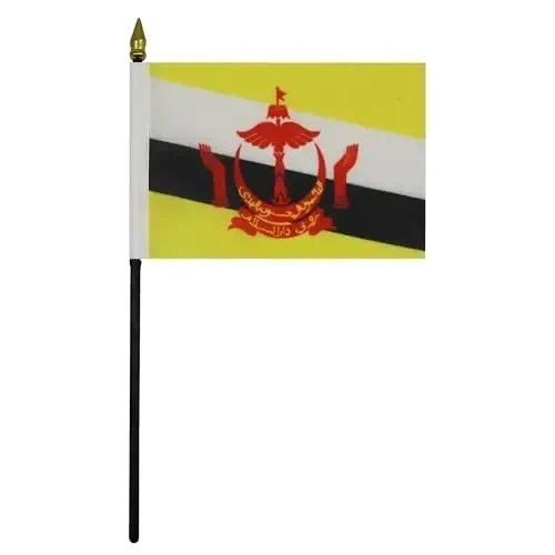 AZ FLAG - Brunei Table Flag 4'' x 6'' - Bruneian Mini Desk Flag 100% Polyester 15 x 10 cm. - Office Banner with 10'' Pole - Golden Spear 