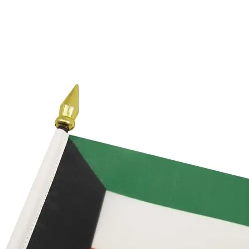 AZ FLAG - Kuwait Table Flag 4'' x 6'' - Kuwaiti Mini Desk Flag 100% Polyester 15 x 10 cm. - Office Banner with 10'' Pole - Golden Spear - 4