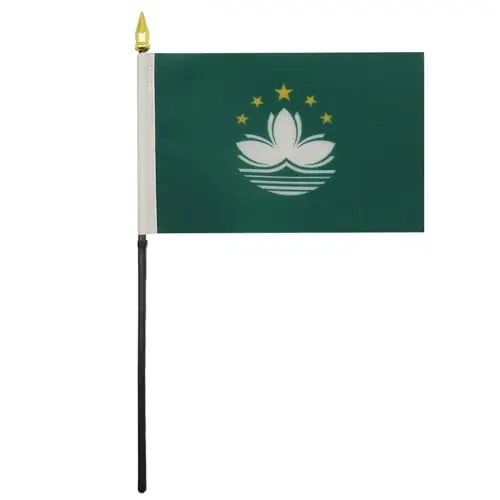 AZ FLAG - Macau Table Flag 4'' x 6'' - Macanese Mini Desk Flag 100% Polyester 15 x 10 cm. - Office Banner with 10'' Pole - Golden Spear - 2