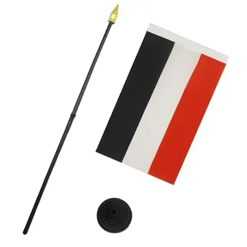 AZ FLAG - Yemen Table Flag 4'' x 6'' - Yemeni Mini Desk Flag 100% Polyester 15 x 10 cm. - Office Banner with 10'' Pole - Golden Spear - 3