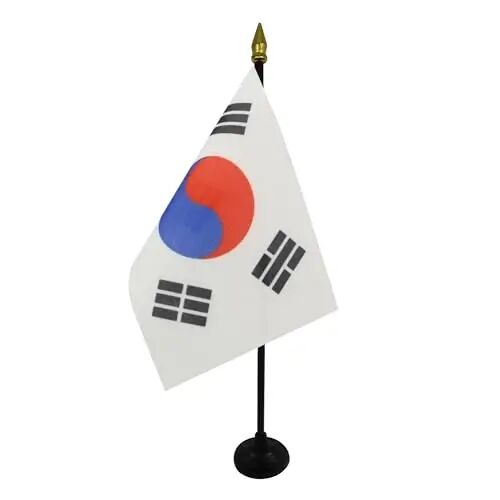 AZ FLAG - South Korea Table Flag 4'' x 6'' - South Korean Mini Desk Flag 100% Polyester 15 x 10 cm. - Office Banner with 10'' Pole - Golden Spear 