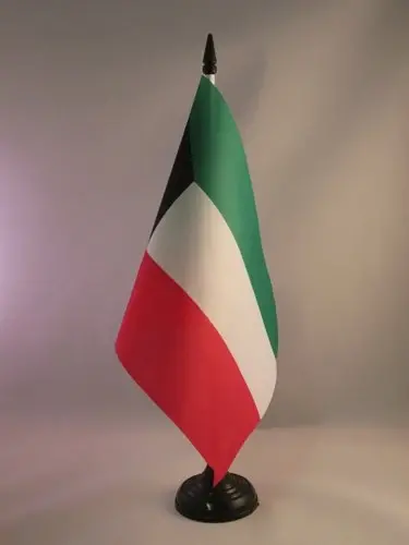 AZ FLAG Kuwait Table Flag 5'' x 8'' - Kuwaiti Desk Flag 21 x 14 cm. - Black plastic stick and base - 1