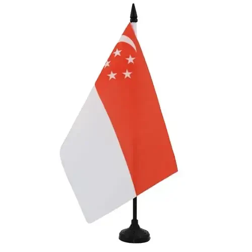 AZ FLAG Singapore Table Flag 5'' x 8'' - Singaporean Desk Flag 21 x 14 cm. - Black plastic stick and base - 2