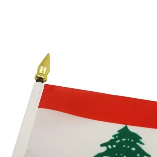 AZ FLAG - Lebanon Table Flag 4'' x 6'' - Lebanese Mini Desk Flag 100% Polyester 15 x 10 cm. - Office Banner with 10'' Pole - Golden Spear - 4