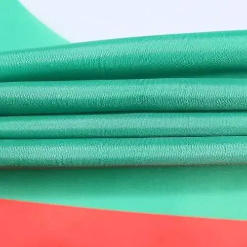 AZ FLAG - Maldiv bayrog'i - 2x3 Ft - 100D Polyester Maldiv bayrog'i ikkita metall lyuvers bilan - Rangini yo'qotmaydigan - Yorqin ranglar - 2' x 3' Feet - 90x60 Cm - 3