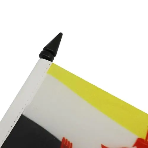 AZ FLAG Настольный флаг Брунея 5 x 8 дюймов - Брунейский настольный флаг 21 x 14 см. - Черная пластиковая палочка и основание. 
