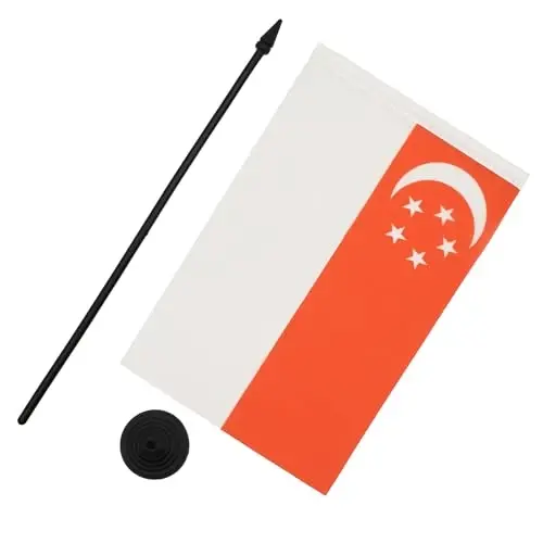 AZ FLAG Singapore Table Flag 5'' x 8'' - Singaporean Desk Flag 21 x 14 cm. - Black plastic stick and base - 3