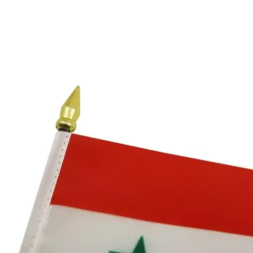 AZ FLAG - Syria Table Flag 4'' x 6'' - Syrian Mini Desk Flag 100% Polyester 15 x 10 cm. - Office Banner with 10'' Pole - Golden Spear - 5