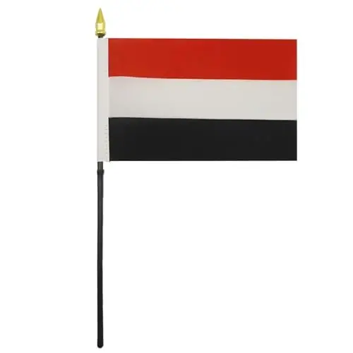 AZ FLAG - Yemen Table Flag 4'' x 6'' - Yemeni Mini Desk Flag 100% Polyester 15 x 10 cm. - Office Banner with 10'' Pole - Golden Spear - 2