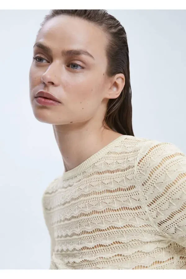 Ажурный вязаный свитер - 5