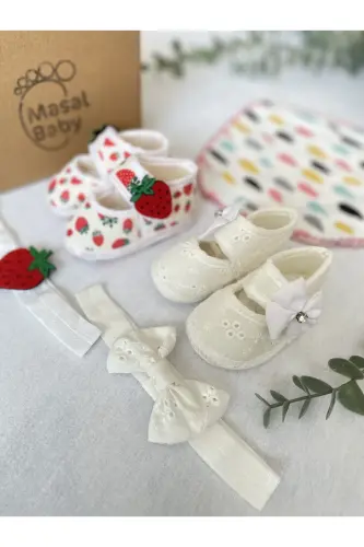 Baby Booties with Headband (GIFT SNAP-ON BIB / BURP CLOTH) /Newborn Gift-STRAWBERRY WITH FISTOON - MASALBABY (1)