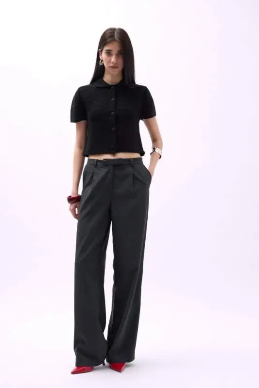 Baby Collar Buttoned Blouse - 3