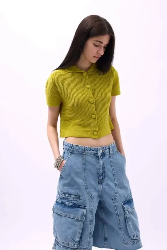 Baby Collar Buttoned Blouse - 4